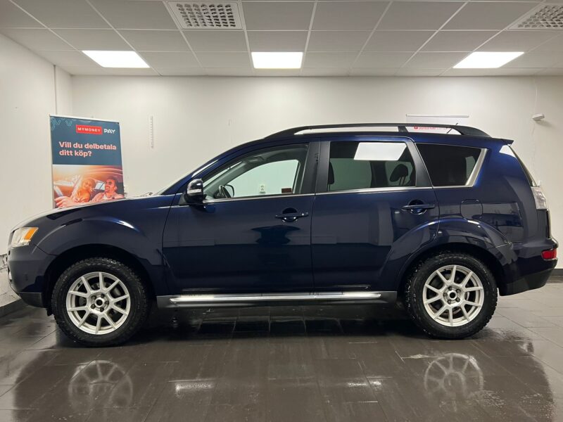 Mitsubishi Outlander 7-Sits 2.4 170hk AWD Business|Drag|Skinn|Nyserv|P-senso