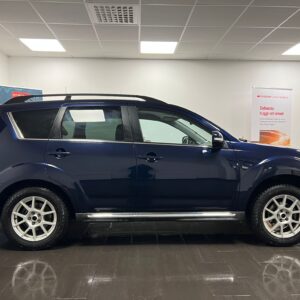 Mitsubishi Outlander 7-Sits 2.4 170hk AWD Business|Drag|Skinn|Nyserv|P-senso