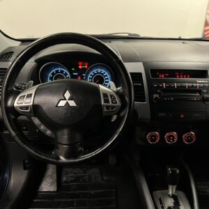 Mitsubishi Outlander 7-Sits 2.4 170hk AWD Business|Drag|Skinn|Nyserv|P-senso