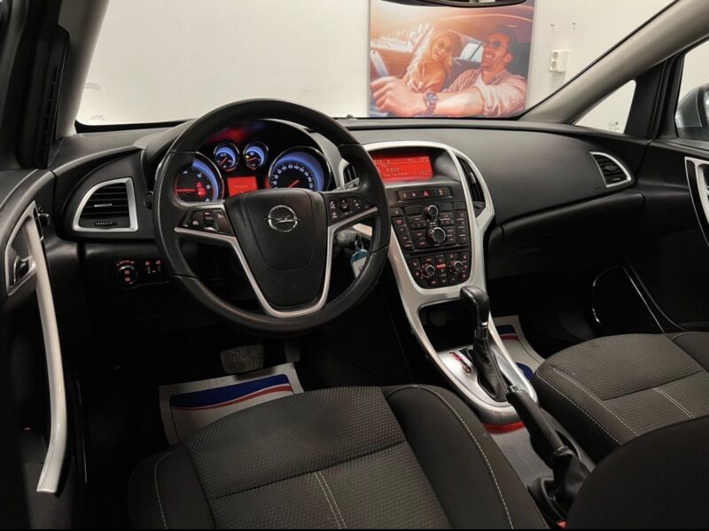 Opel Astra Sports Tourer 2.0 CDTI 165hk|Nyser|K-rem bytt