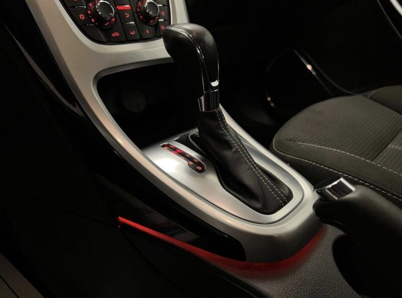 Opel Astra Sports Tourer 2.0 CDTI 165hk|Nyser|K-rem bytt