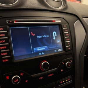 Ford Mondeo Kombi EST Business|D-Värmare|Keyless|Nybes|Nyserv|Drag