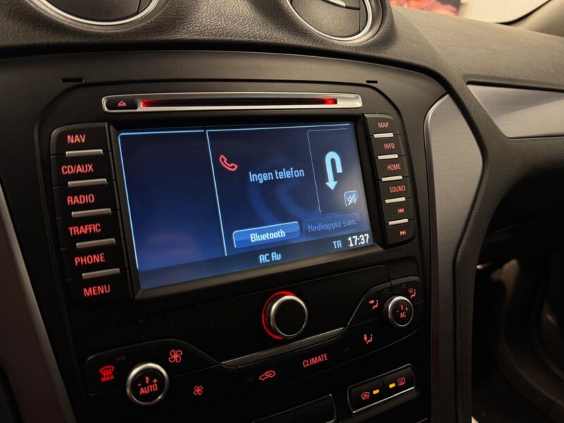 Ford Mondeo Kombi EST Business|D-Värmare|Keyless|Nybes|Nyserv|Drag