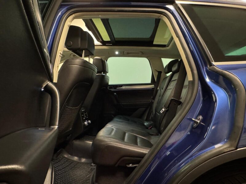 Volkswagen Touareg 3.0 V6 TDI DPF BMT 4Motion|360°Kamer|Pano|Värmar|1Ägare