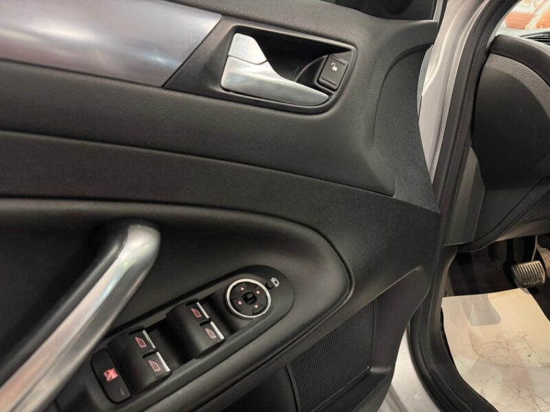 Ford Mondeo Kombi EST Business|D-Värmare|Keyless|Nybes|Nyserv|Drag