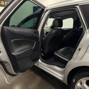 Ford Mondeo Kombi EST Business|D-Värmare|Keyless|Nybes|Nyserv|Drag