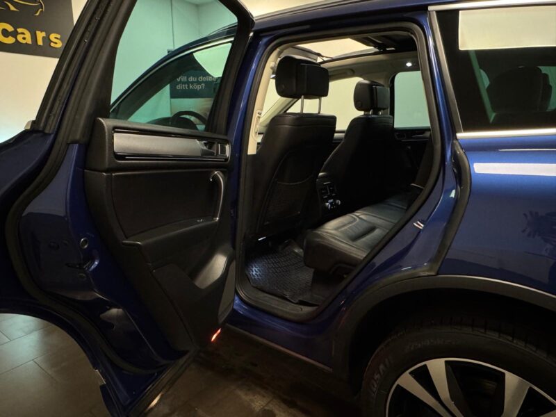 Volkswagen Touareg 3.0 V6 TDI DPF BMT 4Motion|360°Kamer|Pano|Värmar|1Ägare