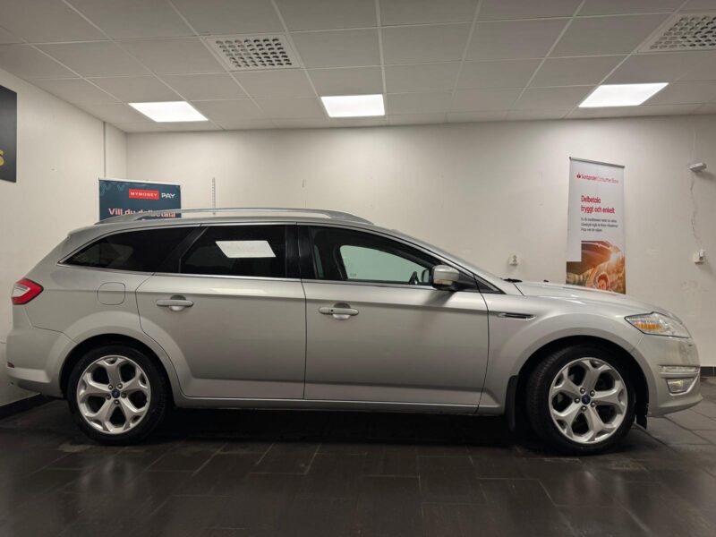 Ford Mondeo Kombi EST Business|D-Värmare|Keyless|Nybes|Nyserv|Drag