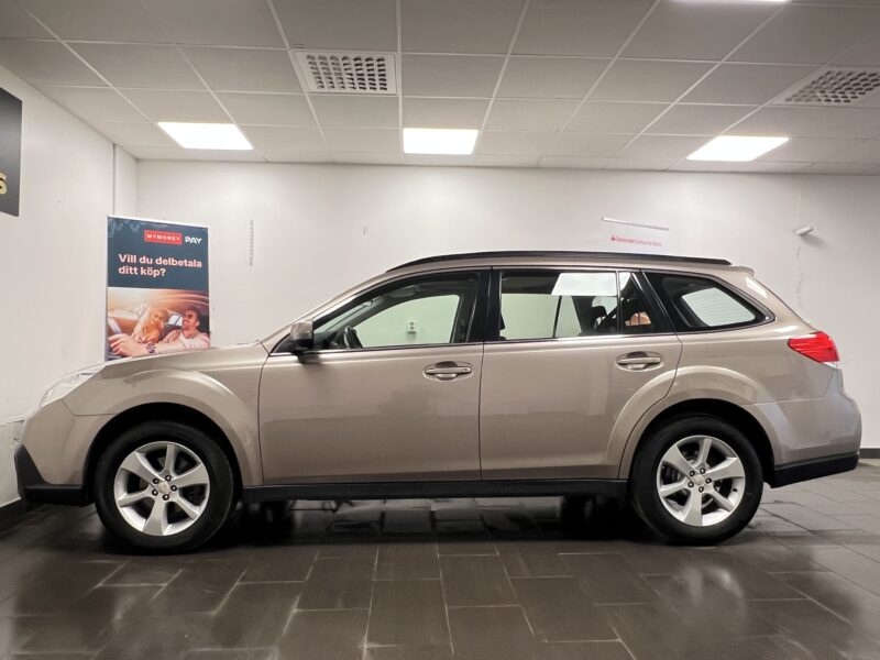 Subaru Outback 2.0 4WD Business|Dragkrok|Navi|Taklucka|Nyserva|Värmare