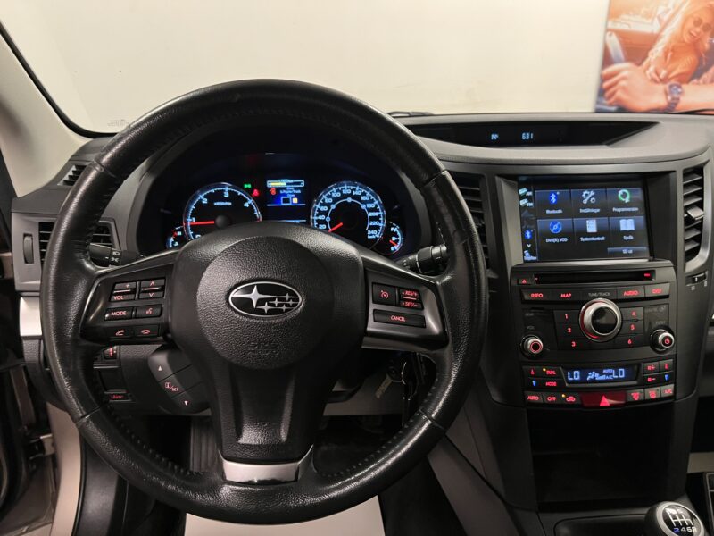 Subaru Outback 2.0 4WD Business|Dragkrok|Navi|Taklucka|Nyserva|Värmare