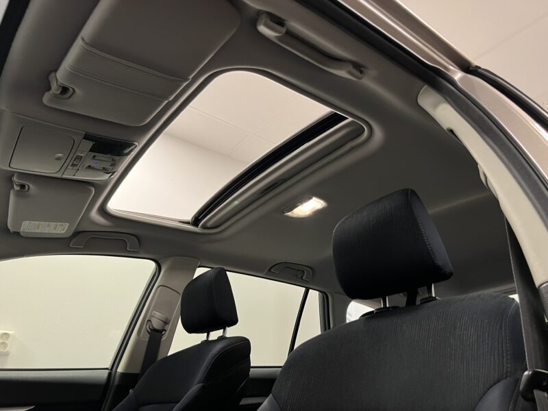 Subaru Outback 2.0 4WD Business|Dragkrok|Navi|Taklucka|Nyserva|Värmare