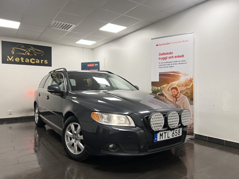 Volvo V70 D2 Momentum|D-Värmare|Dragkrok|Fullservad|Halvskinn|