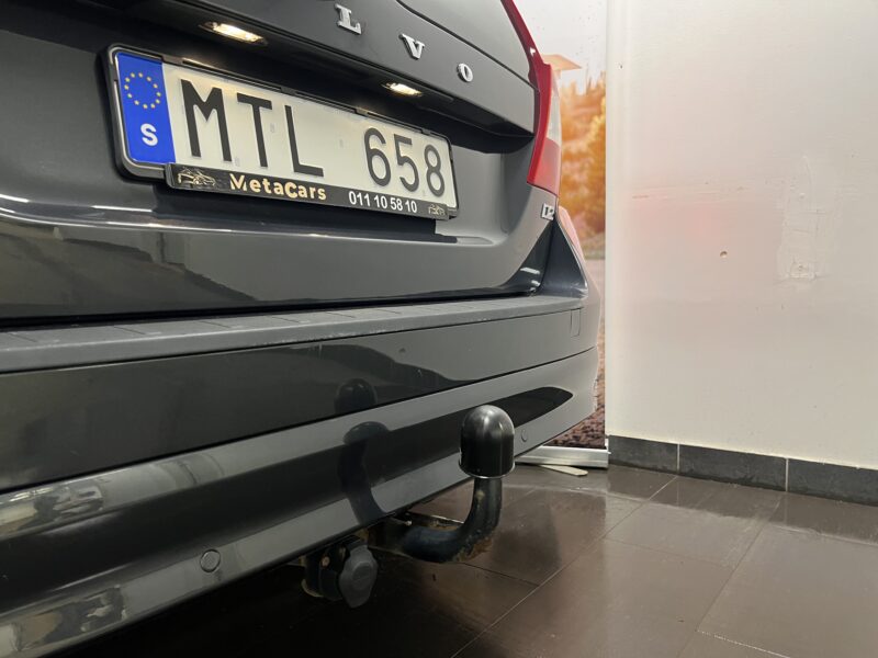 Volvo V70 D2 Momentum|D-Värmare|Dragkrok|Fullservad|Halvskinn|