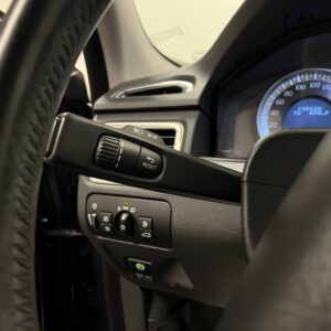 Volvo V70 D2 Momentum|D-Värmare|Dragkrok|Fullservad|Halvskinn|