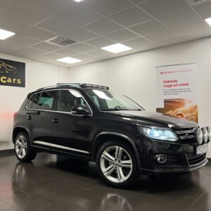 Volkswagen Tiguan 2.0 TDI 4M R-Line|D-Värmare|Pano|Drag|B-Kamera|Nyservad