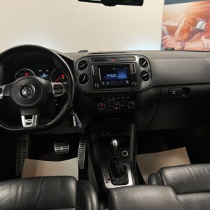 Volkswagen Tiguan 2.0 TDI 4M R-Line|D-Värmare|Pano|Drag|B-Kamera|Nyservad