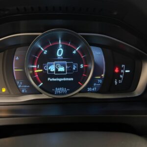 Volvo V60 Cross Country D4 AWD Geartronic Momentum|Navi|Värmare|Drag|Rattvärme