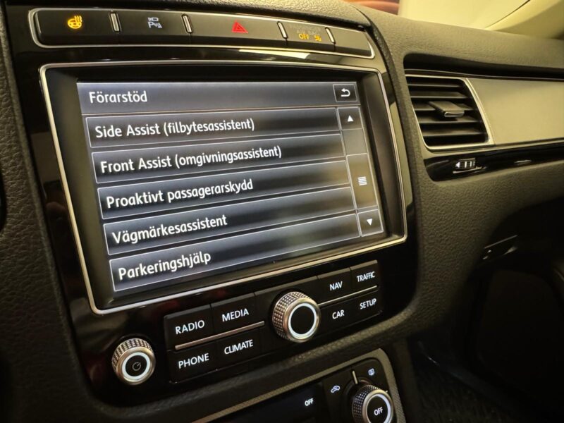Volkswagen Touareg 3.0 V6 TDI DPF BMT 4Motion|360°Kamer|Pano|Värmar|1Ägare