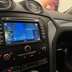 Ford Mondeo Kombi EST Business|D-Värmare|Keyless|Nybes|Nyserv|Drag