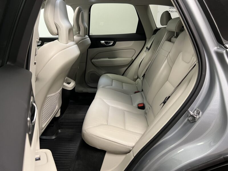 Volvo XC60 D5 AWD Inscription Polestar 235hk|Pano|Navi|HeadUp|Drag