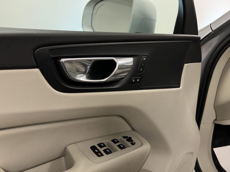 Volvo XC60 D5 AWD Inscription Polestar 235hk|Pano|Navi|HeadUp|Drag