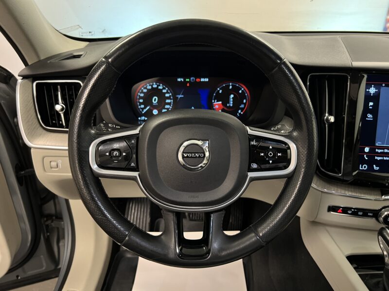 Volvo XC60 D5 AWD Inscription Polestar 235hk|Pano|Navi|HeadUp|Drag