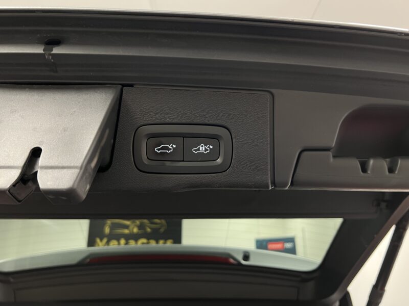 Volvo XC60 D5 AWD Inscription Polestar 235hk|Pano|Navi|HeadUp|Drag