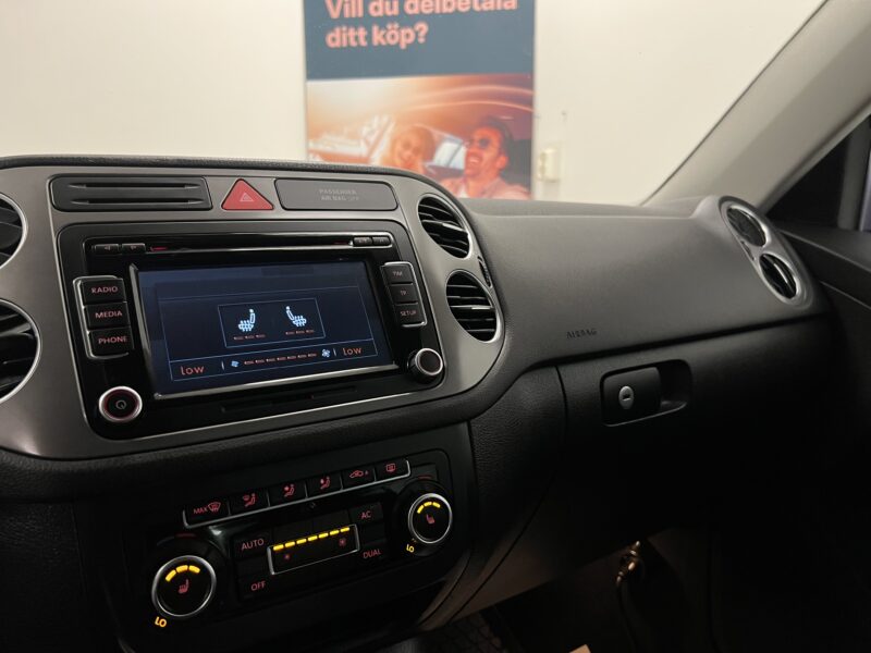 Volkswagen Tiguan 1.4 TSI 4Motion Sport 150hk|Nyserv|Parkeringasist|Drag