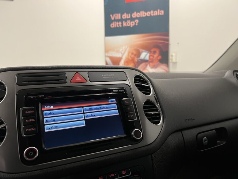 Volkswagen Tiguan 1.4 TSI 4Motion Sport 150hk|Nyserv|Parkeringasist|Drag