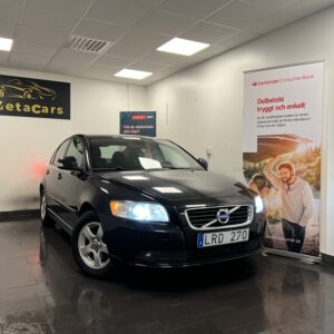 Volvo S40 2.0F Momentum 145hk|Drag|Nyservad|1Ägare|P-sensor