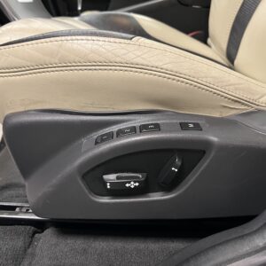 Volvo XC60 D5 AWD Geartronic R-Design 215hk|Pano|Värmare|Drag|Navi