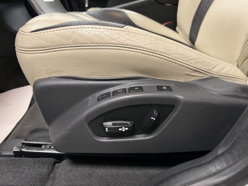 Volvo XC60 D5 AWD Geartronic R-Design 215hk|Pano|Värmare|Drag|Navi
