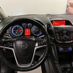 Opel Zafira Tourer 2.0 CDTI Business 130hk|Drag|Pano|2 Ägare|7-sits