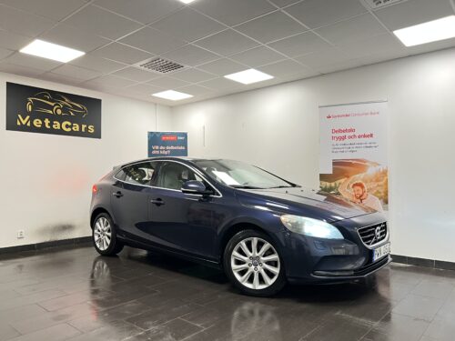 Volvo V40 D3 Summum 150hk|Navi|B-kamera|Skinn|Drag|1 Ägare