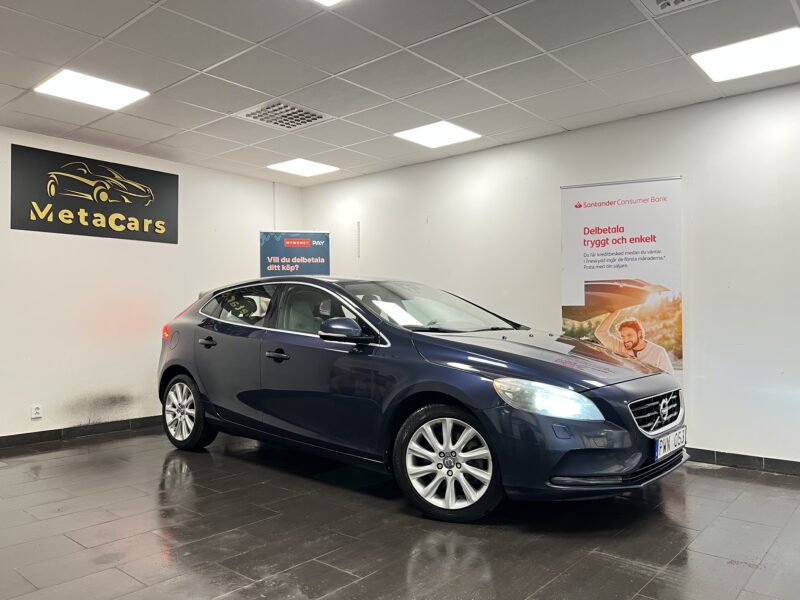 Volvo V40 D3 Summum 150hk|Navi|B-kamera|Skinn|Drag|1 Ägare