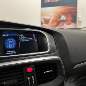 Volvo V40 D3 Summum 150hk|Navi|B-kamera|Skinn|Drag|1 Ägare