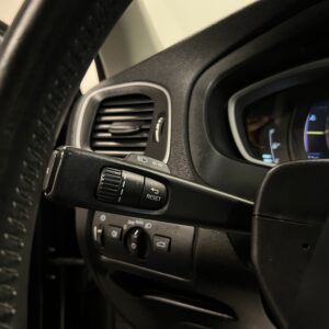 Volvo V40 D3 Summum 150hk|Navi|B-kamera|Skinn|Drag|1 Ägare