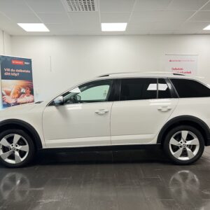 Skoda Octavia Scout 2.0 TDI SCR 4x4 Premium 150hk|Navi|Kamera|Drag|1Ägare