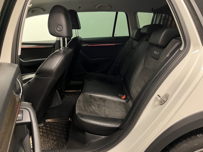 Skoda Octavia Scout 2.0 TDI SCR 4x4 Premium 150hk|Navi|Kamera|Drag|1Ägare