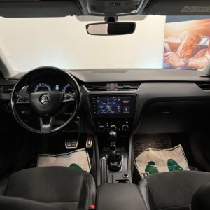 Skoda Octavia Scout 2.0 TDI SCR 4x4 Premium 150hk|Navi|Kamera|Drag|1Ägare