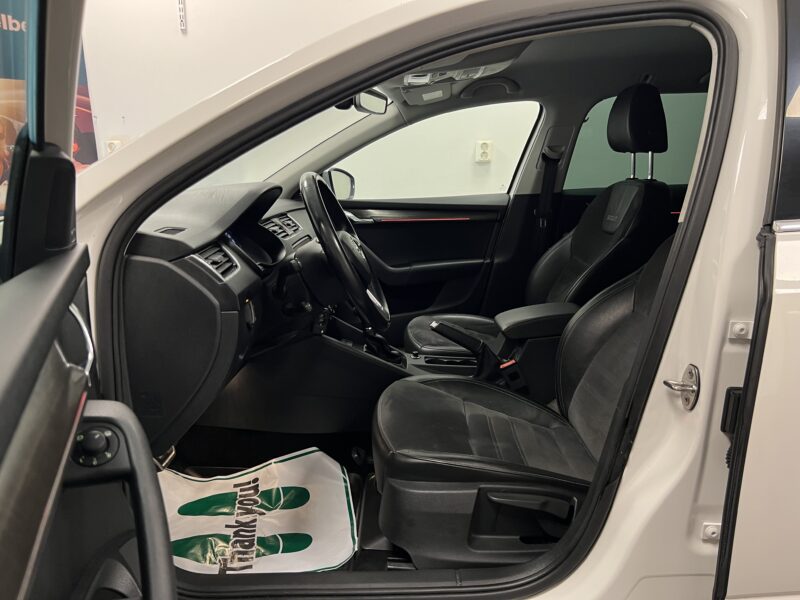 Skoda Octavia Scout 2.0 TDI SCR 4x4 Premium 150hk|Navi|Kamera|Drag|1Ägare