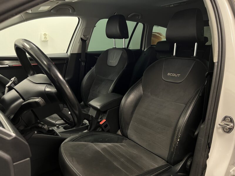 Skoda Octavia Scout 2.0 TDI SCR 4x4 Premium 150hk|Navi|Kamera|Drag|1Ägare