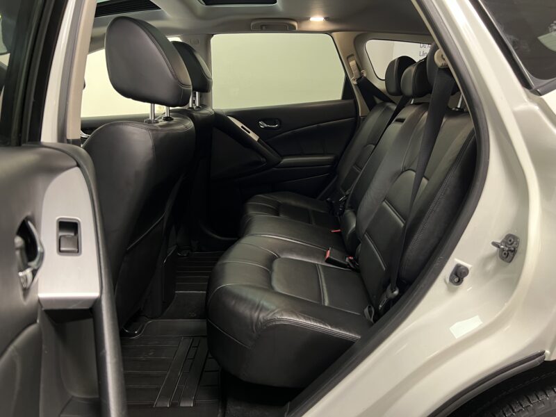 Nissan Murano 2.5 dCi 4x4 190hk|Navi|Kamera|Pano|Nyserv|1Ägare|Skinn
