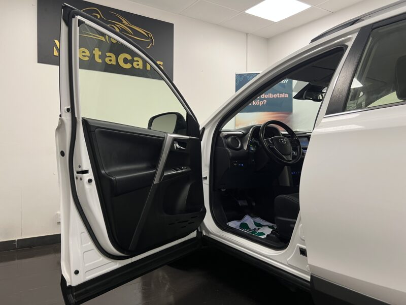 Toyota RAV4 Hybrid 2.5 Dual VVT-i AWD 190hk|Drag|B-Kamera|Adaptiv