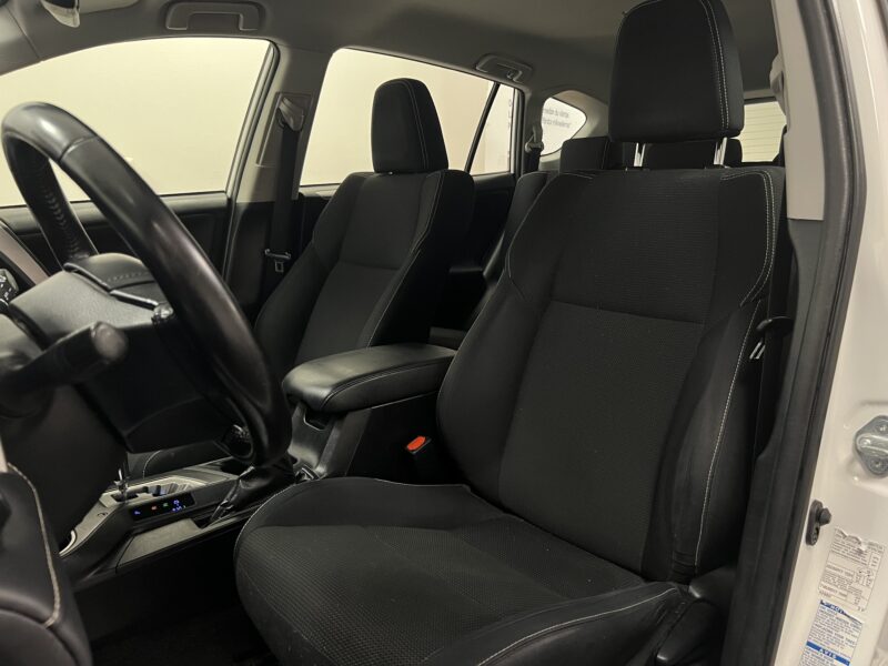 Toyota RAV4 Hybrid 2.5 Dual VVT-i AWD 190hk|Drag|B-Kamera|Adaptiv