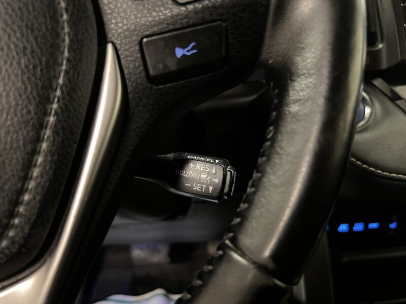 Toyota RAV4 Hybrid 2.5 Dual VVT-i AWD 190hk|Drag|B-Kamera|Adaptiv