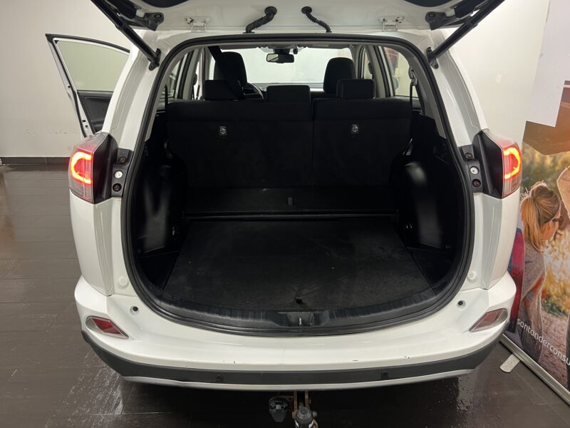Toyota RAV4 Hybrid 2.5 Dual VVT-i AWD 190hk|Drag|B-Kamera|Adaptiv
