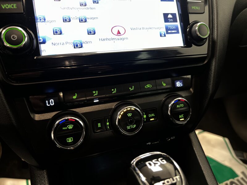 Skoda Octavia Scout 2.0 TDI 4x4 Businessline 184hk|Drag|Navi|Värmare