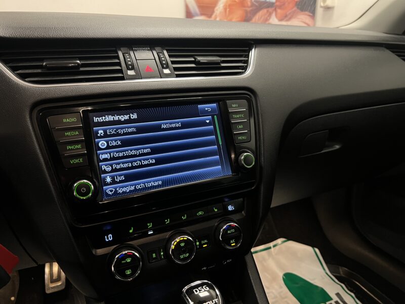 Skoda Octavia Scout 2.0 TDI 4x4 Businessline 184hk|Drag|Navi|Värmare
